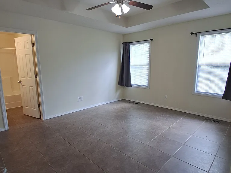 1916 S Bryson Cir #1916 — Photo 8