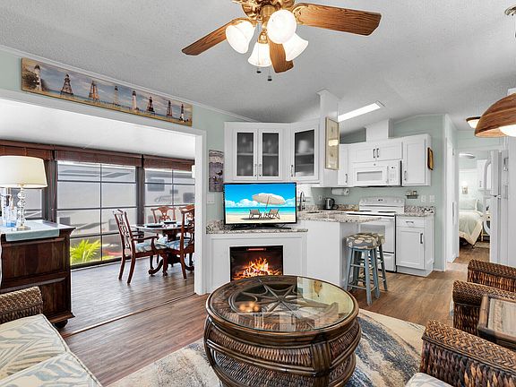 4th image of 101551 Overseas Hwy #113