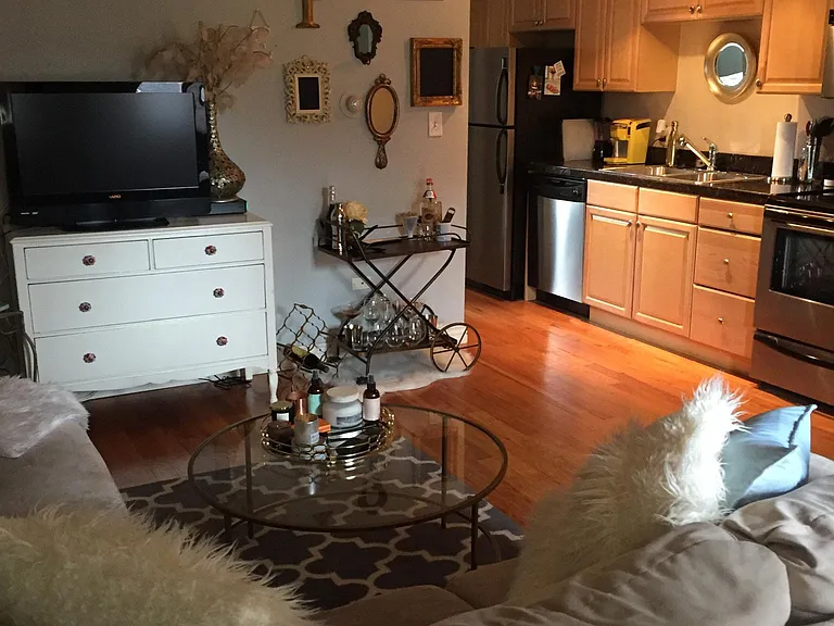 558 N Washington St #203 — Photo 3