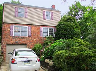 217 Constitution Dr, Pittsburgh, PA