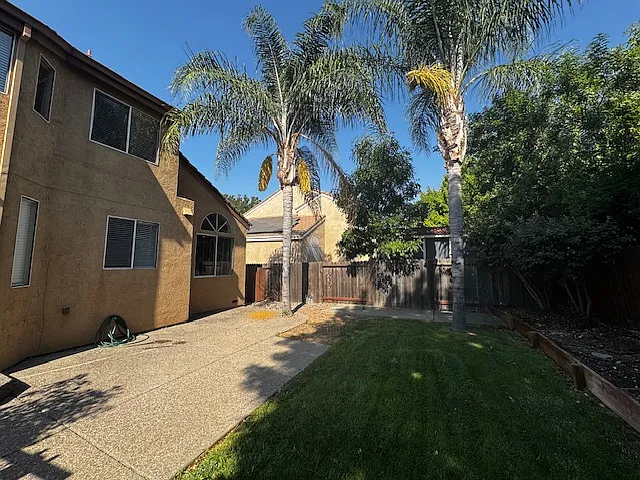 625 Roscommon Pl — Photo 48