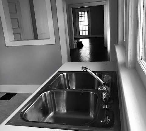 4th image of 116 Durland Ave #B