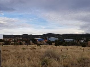 22 Rincon Loop Rd, Tijeras, NM 87059