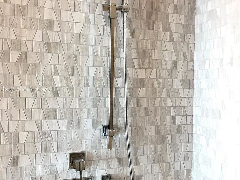 88 SW 7th St #2603 — Photo 12