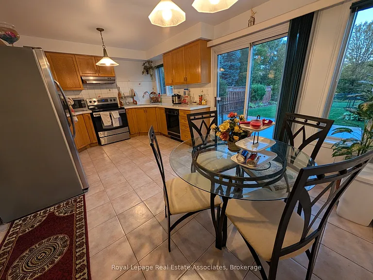 122 Pressed Brick Dr — Photo 7