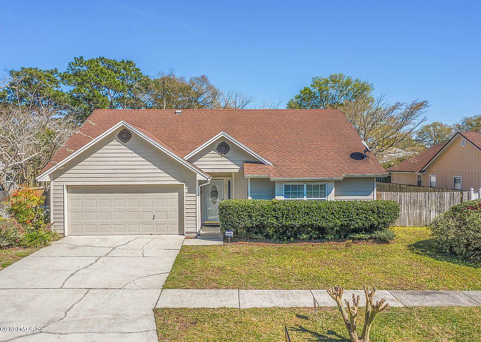 1st image of 1381 Rose Hill Dr E