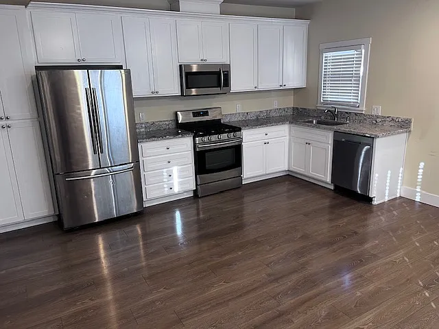 2820 T St #202 — Photo 9
