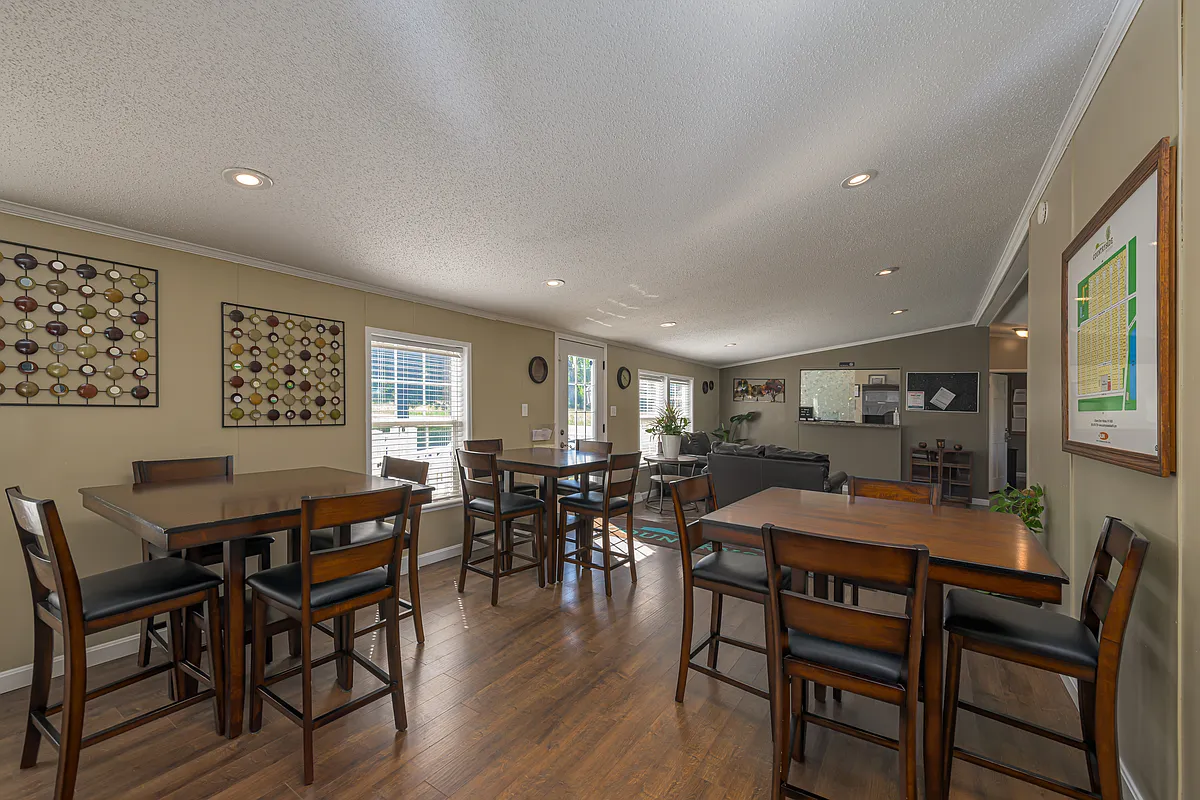 Building Photo - Countryside Estates