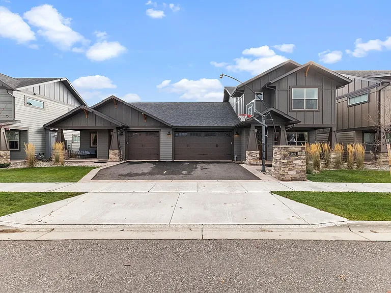 2082 Dennison Ln — Photo 14