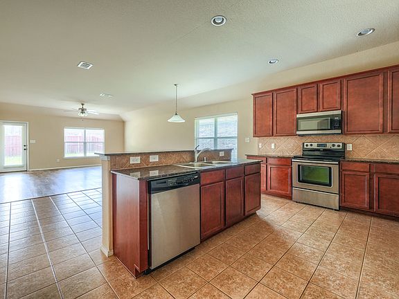 5th image of 2789 Waterfall Ln