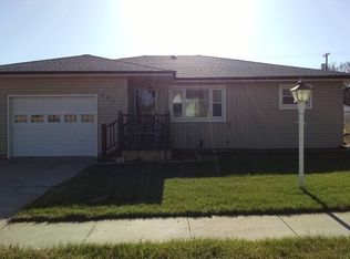 320 S Main St, Lenora, KS 67645