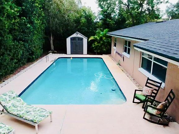 3rd image of 731 Plato Ave