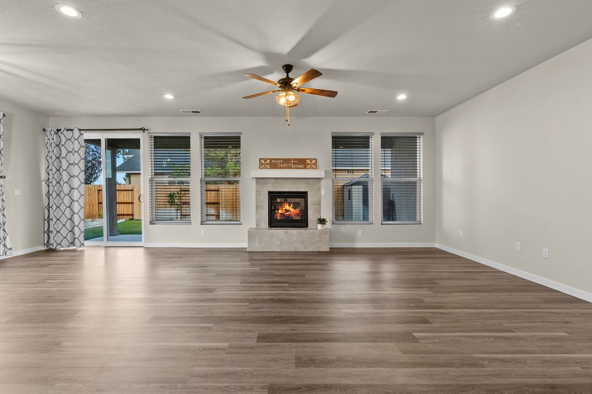 next background image