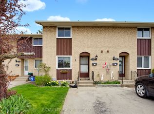 50 Lakeshore Rd #8, Saint Catharines, ON L2N6P8
