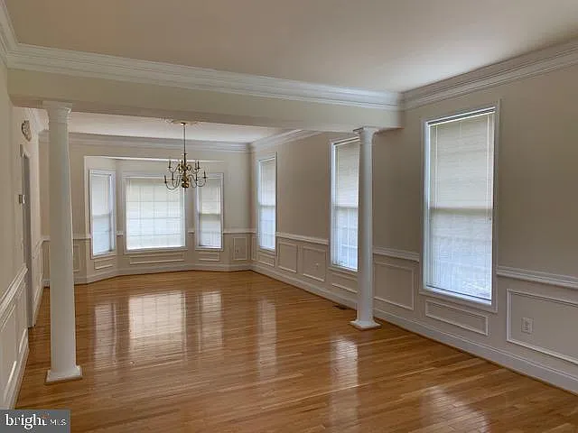 8219 Electric Ave — Photo 11