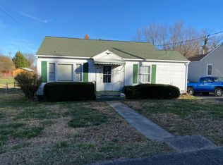 2316 Peach St, Salem, VA 24153