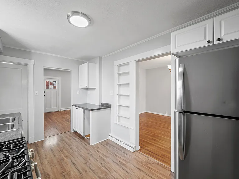 2921 Brentwood Ave — Photo 8