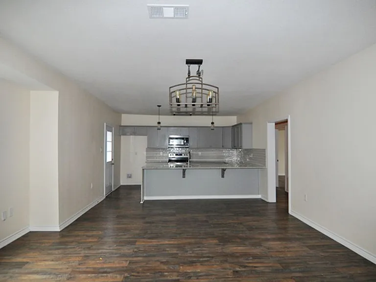 3225 S Adams St — Photo 8