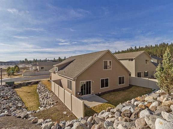 4th image of 4104 W Hood River Ave