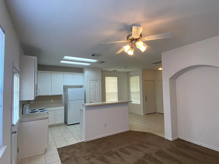 8925 Elm Drake Ln — Photo 4
