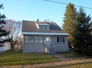 20 Woodman Ave, Fairfield, ME 04937