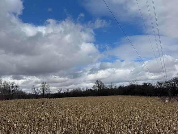 4th image of 8700 Coronation Rd