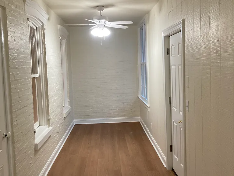106 King St #2 — Photo 8