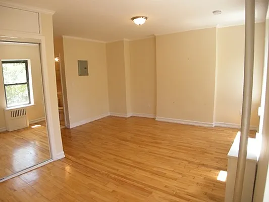 Rented by Vickers Realty | media 10