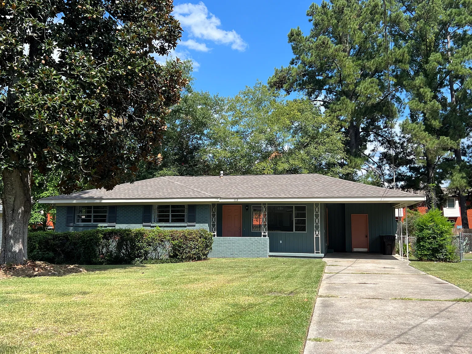 113 Southern Hills Dr — Photo 3