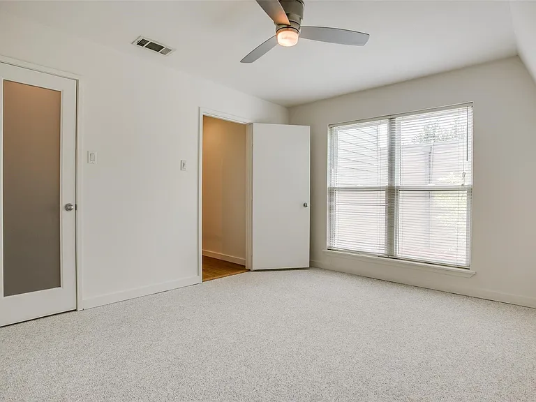 3945 Buena Vista St #C — Photo 20