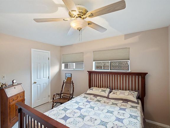 4th image of 4154 N Shoreview Ln