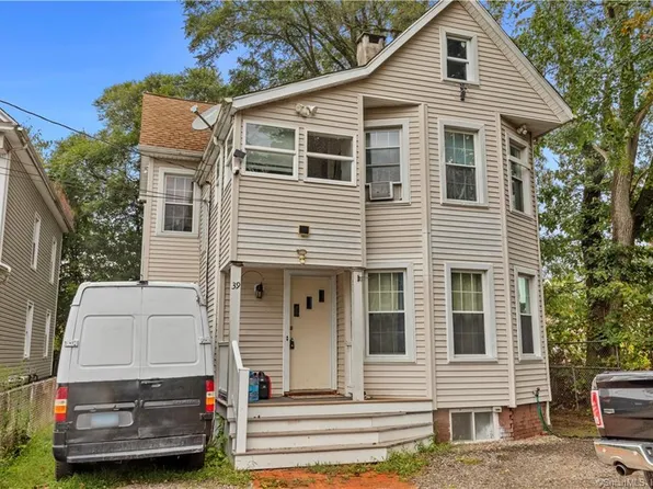 39 Hewitt Court, Bridgeport, CT 06607