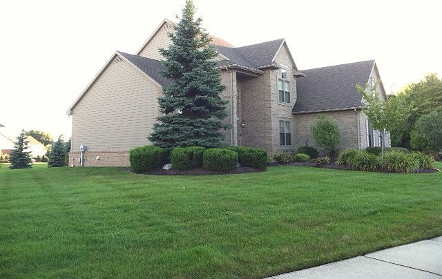 1st image of 45603 S Lake Dr