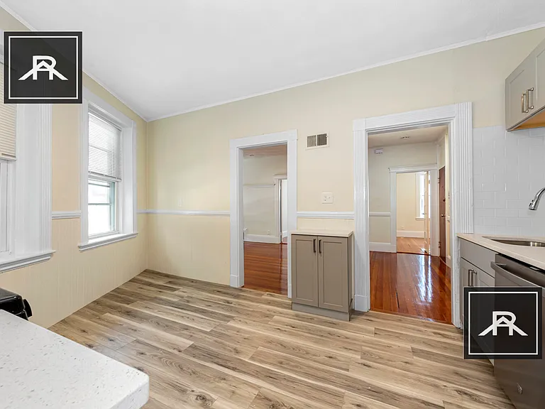 48 Brackett St #2 — Photo 12