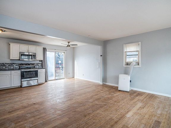 5th image of 2716 Sipp Ave