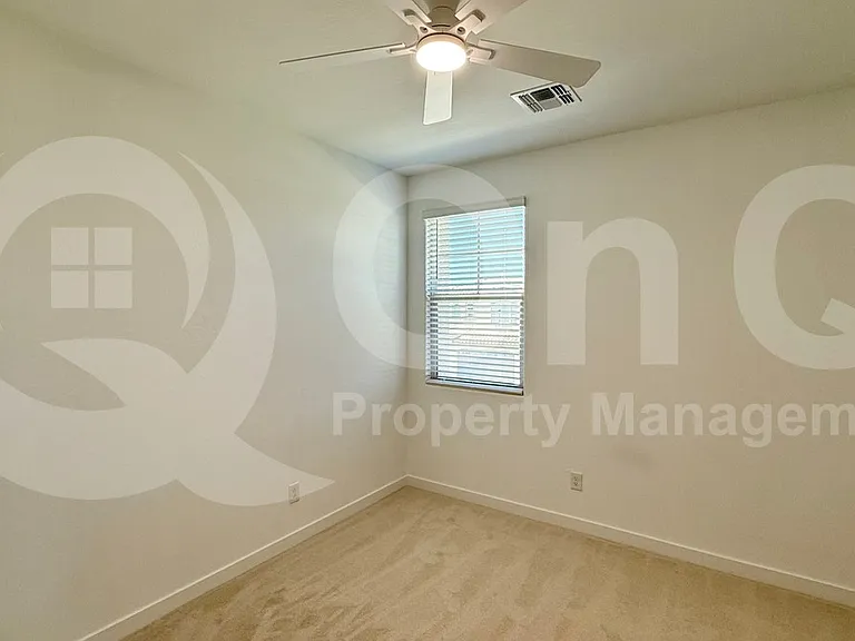 636 S Jacana Ln — Photo 13
