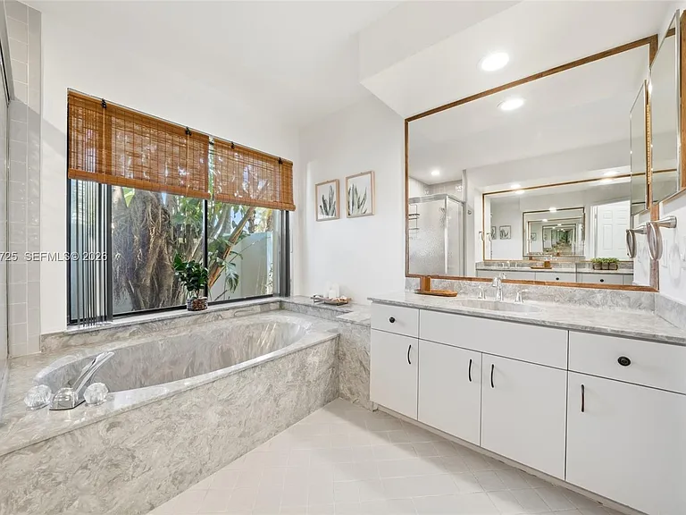 11008 Boca Woods Ln — Photo 19