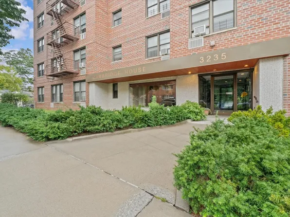 3235 Cambridge Avenue image 13 of 15