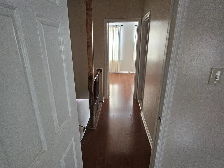 722 7th St SE #1 — Photo 18