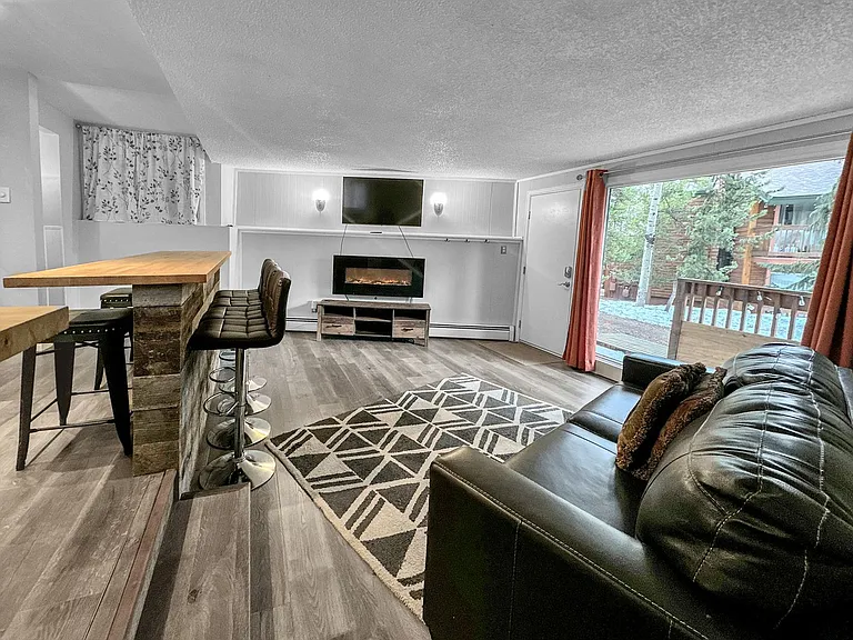 1120 Ski Hill Rd #C — Photo 3