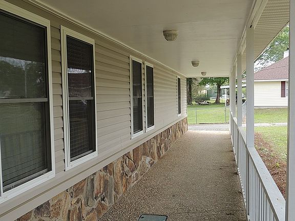 4th image of 4208 Big Oak Cir