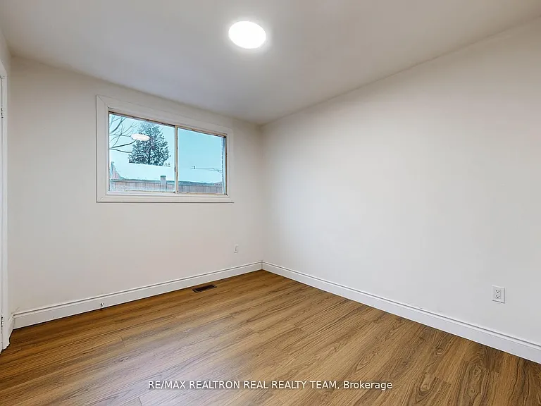 1129 Cannon St E #C1 — Photo 12
