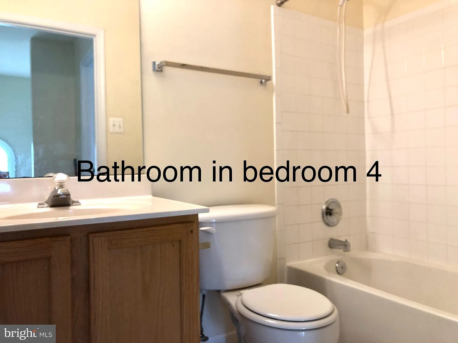 4 bed, 5.0 bath, 1688 sqft, $2,450 — Photo 4