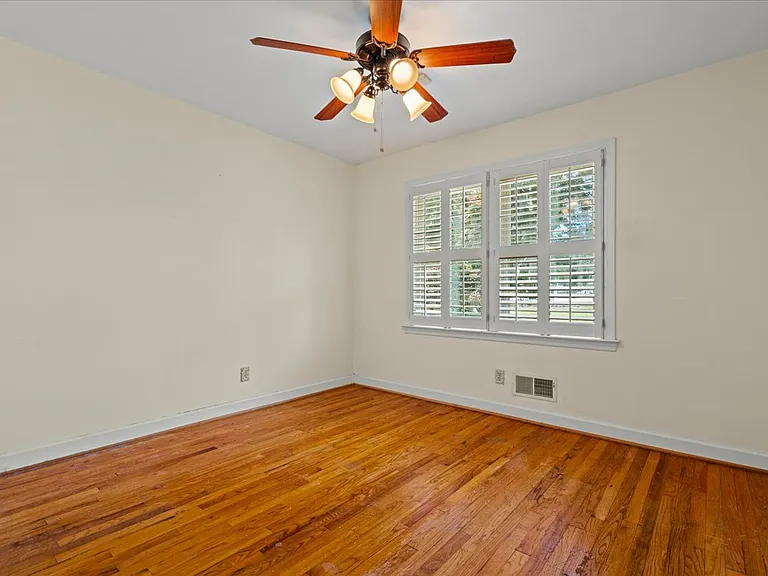 726 Wisteria Dr — Photo 21