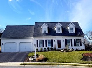 212 N Yund Ave, New Holland, PA 17557