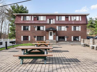 555 calef Road #11, Manchester, NH, 03103