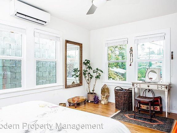 5th image of 1812 Montana St