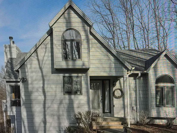 1 Longwood Ct, Galena, IL 61036