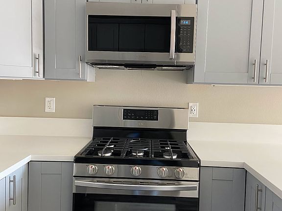 5th image of 16425 Arrow Blvd Unit 915