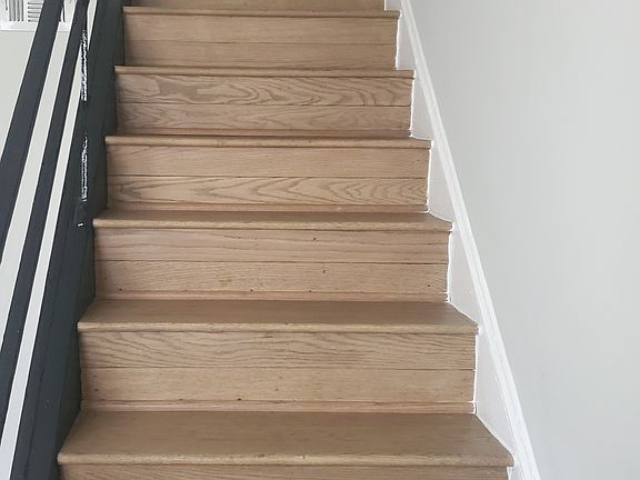 Stairs to 2nd level